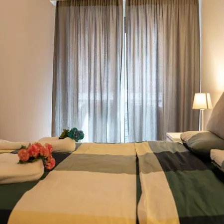 Διαμέρισμα Cozy In Center *